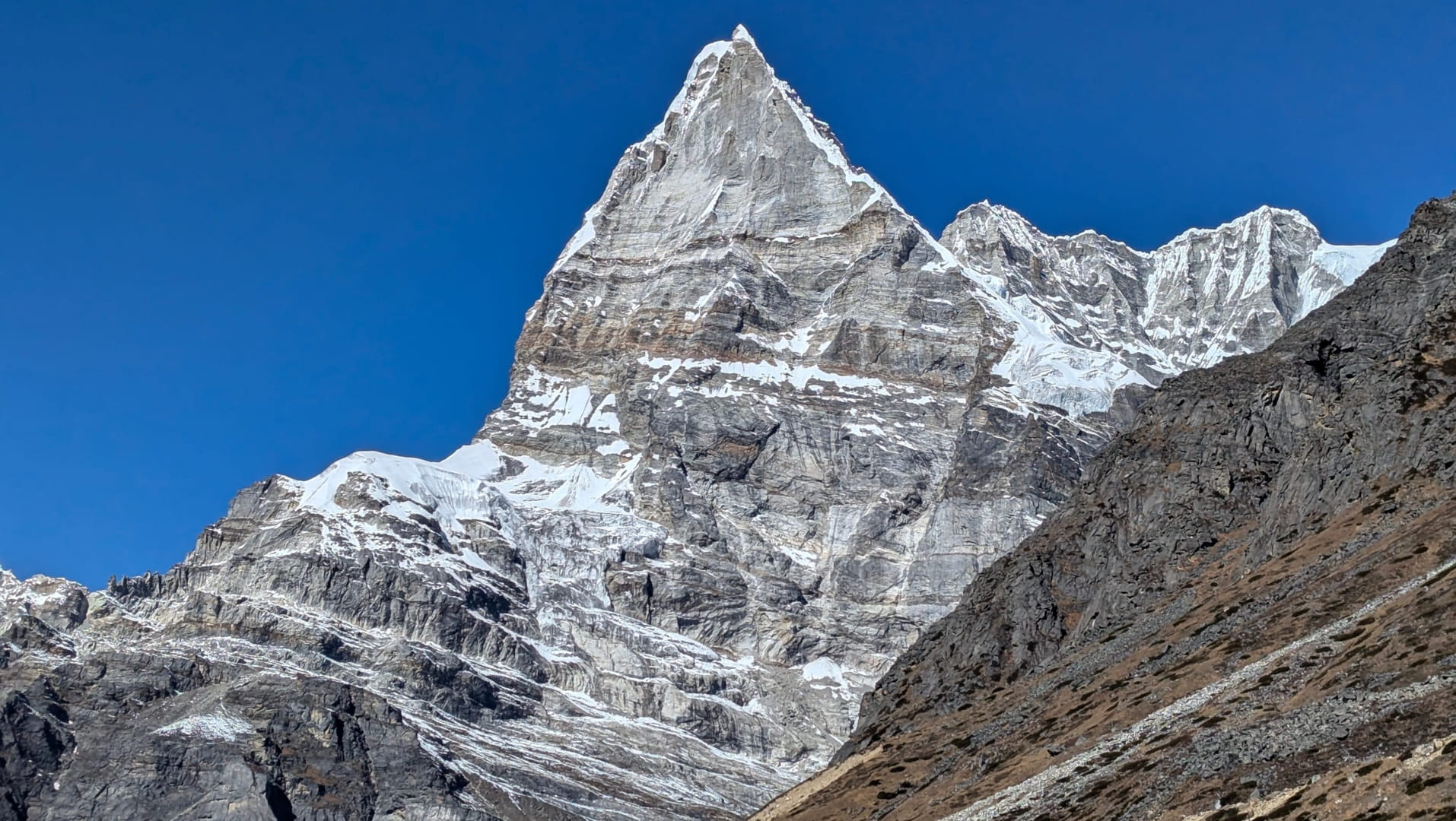 Makalu 17