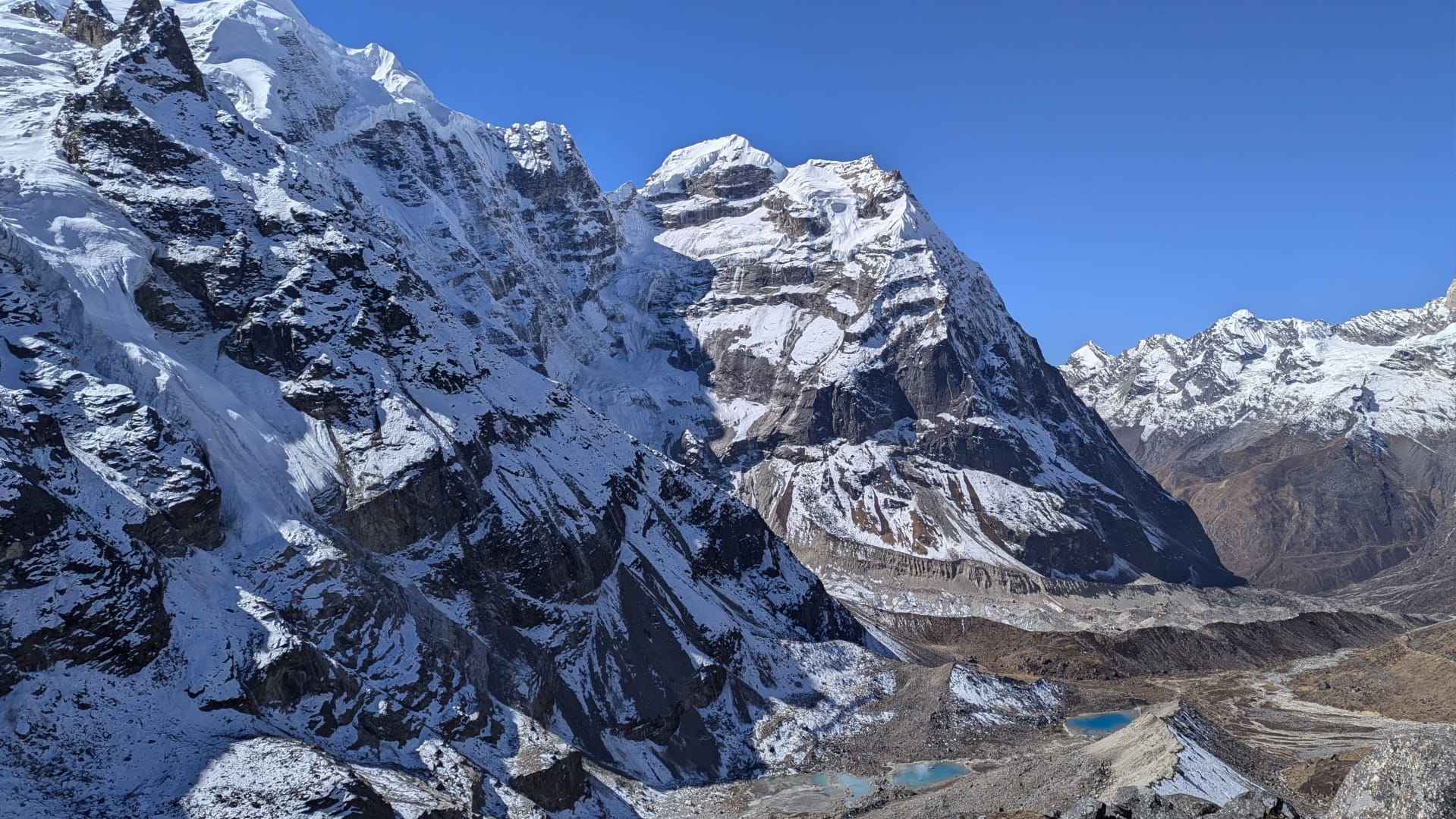 Makalu 19