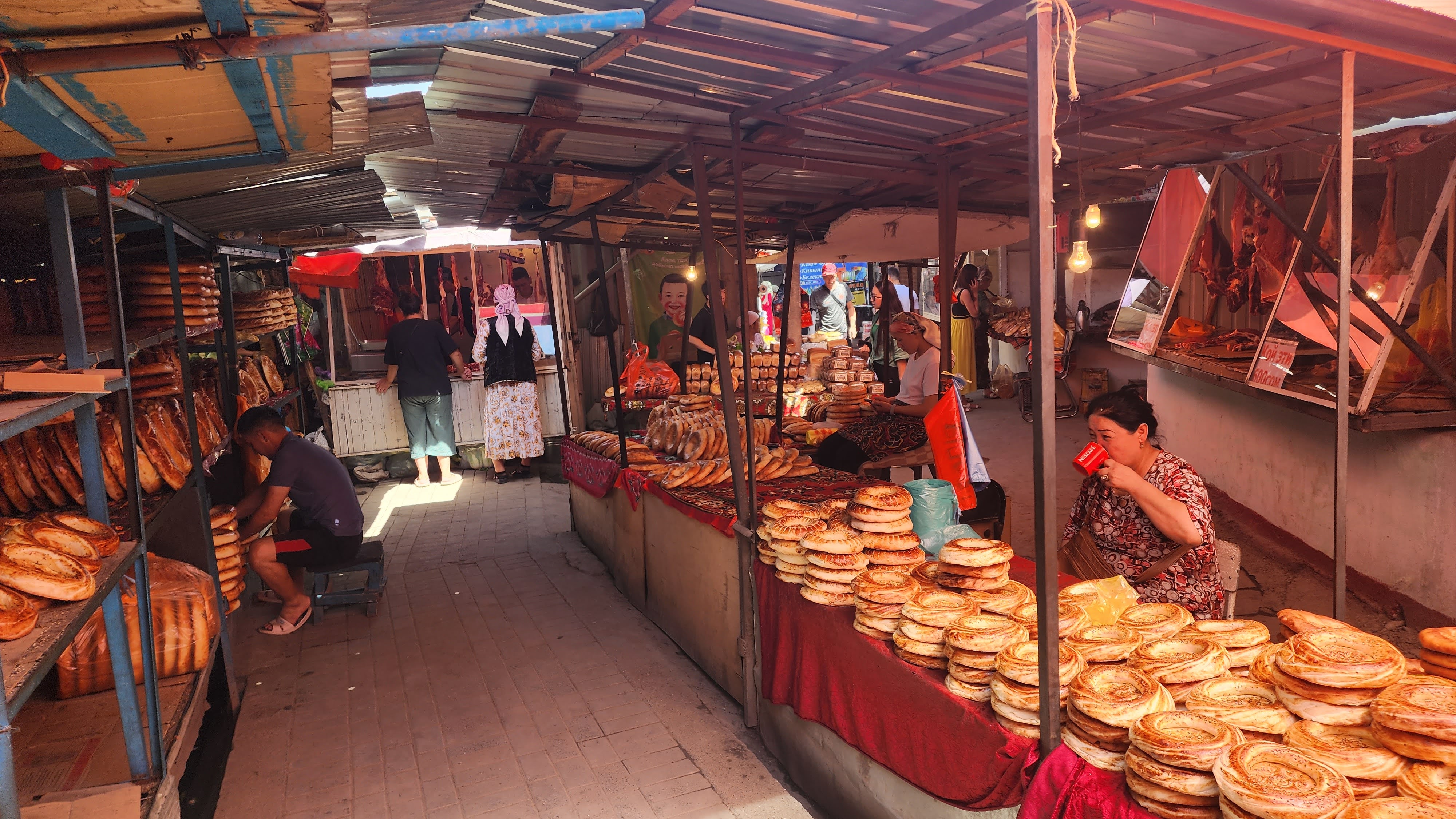 Ak-Suu Valley Descending